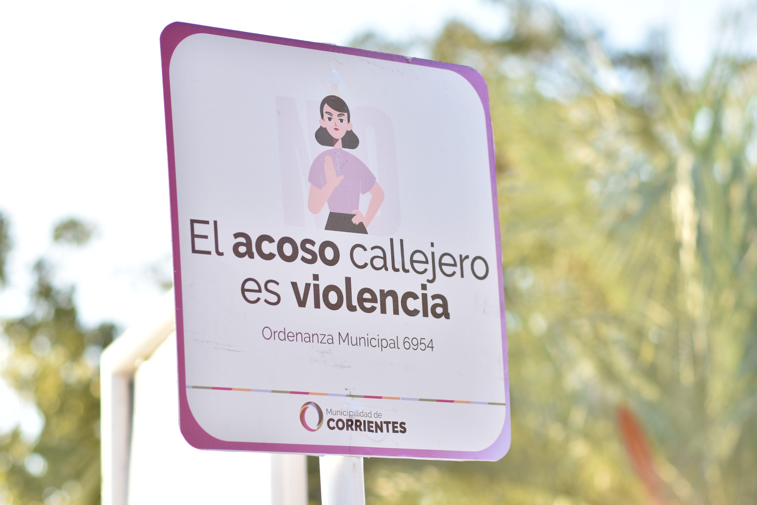 Campaña de concientización para erradicar la violencia de género y el acoso callejero
