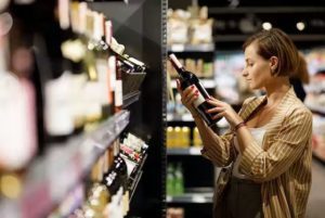 Los comercios no podrán vender alcohol desde la medianoche del domingo hasta finalizado el acto electoral a las 21.