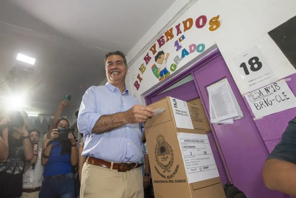 capitanich votando