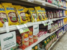 El Gobierno pidió a los supermercados que no avalen las subas de precios de hasta el 45% que presentaron varias empresas