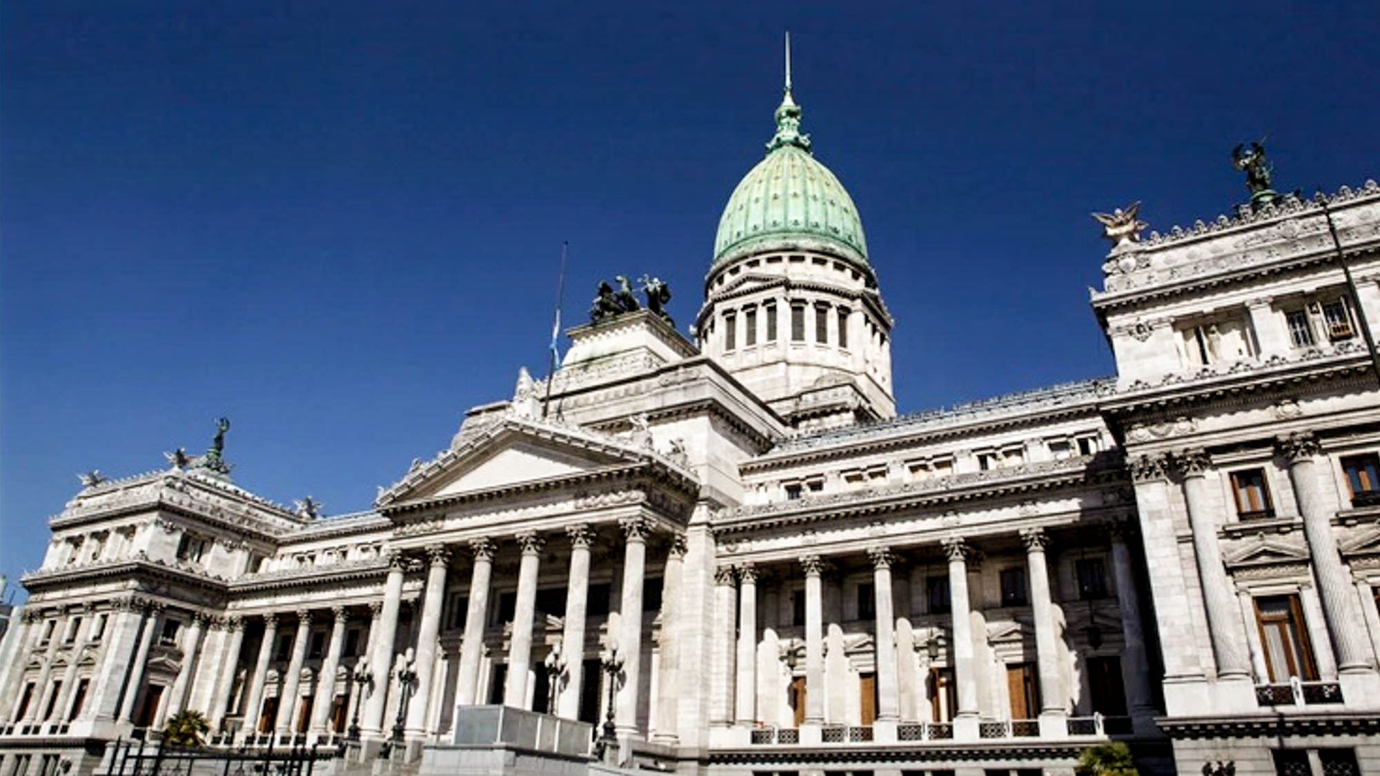 En el Congreso Nacional, ambas cámaras sesionarán hasta el 31 de enero.