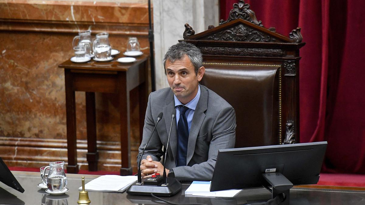 En los últimos días, múltiples legisladores negociaron el apoyo a la ley ómnibus con Martín Menem.