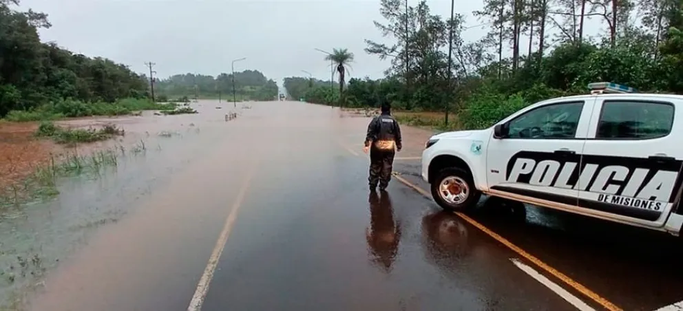 rutas cortadas misionees agua