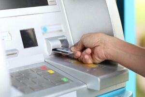 Los haberes de septiembre estarán disponibles desde el 1 de octubre para pasivos y el 2 para activos.