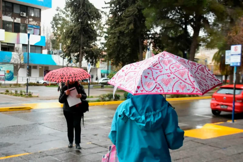 El este provincial bajo alerta por tormentas fuertes, con lluvias previstas hasta la noche del jueves.