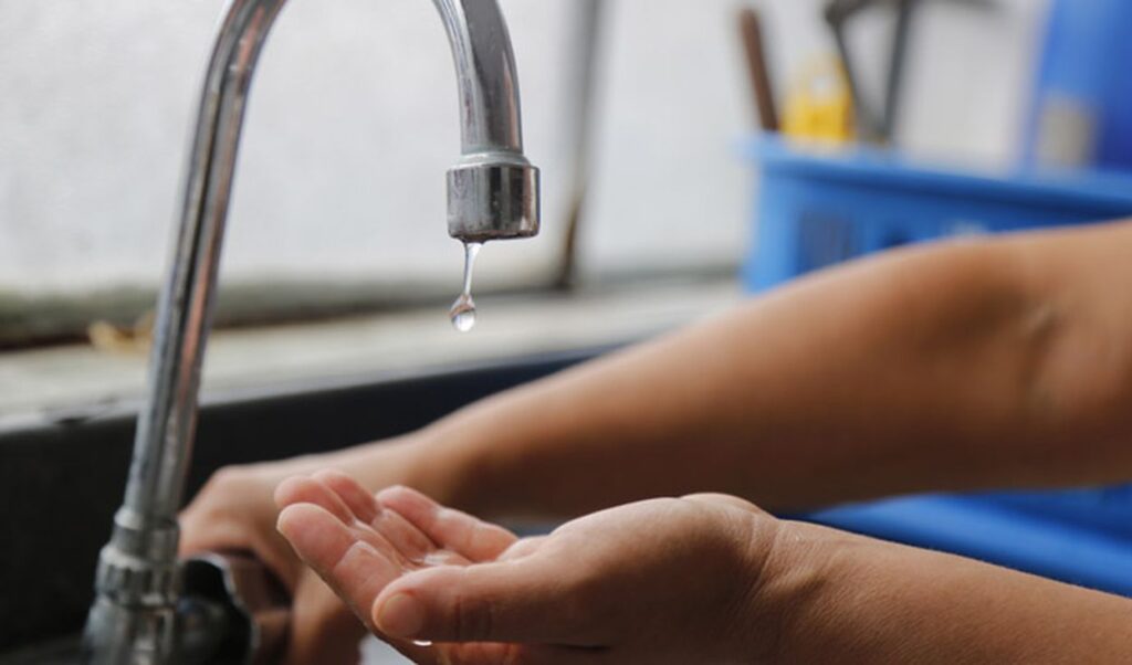 Este miércoles habrá cortes de agua en Misiones: horarios y zonas afectadas