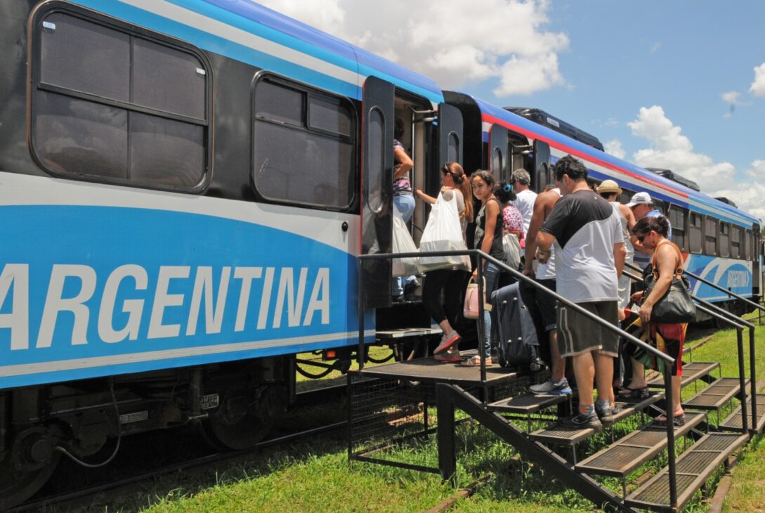 El servicio de tren internacional que une Posadas con Encarnación se verá afectado durante el miércoles 18.
