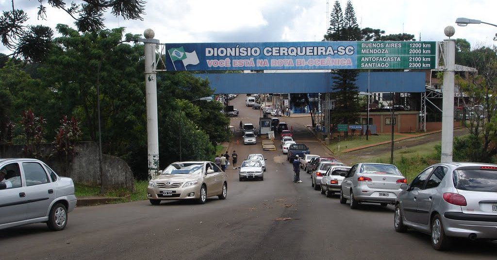 bernardo de irigoyen comercios de frontera