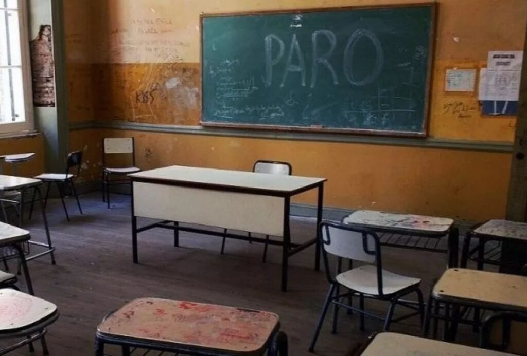 Sindicatos docentes de Chaco convocan a un paro ante el incumplimiento del pago de la cláusula gatillo