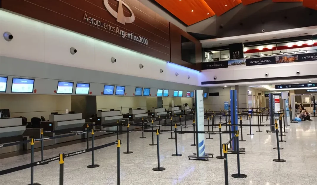Paro general vuelos cancelados, demoras y cambios de aeropuerto en Corrientes, Misiones, Formosa y Chaco