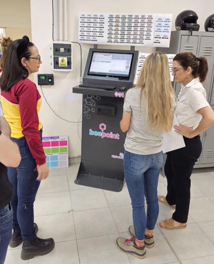 En 2023 y 2024, el personal recibió capacitaciones en automatización y digitalización gracias a programas provinciales de competitividad.