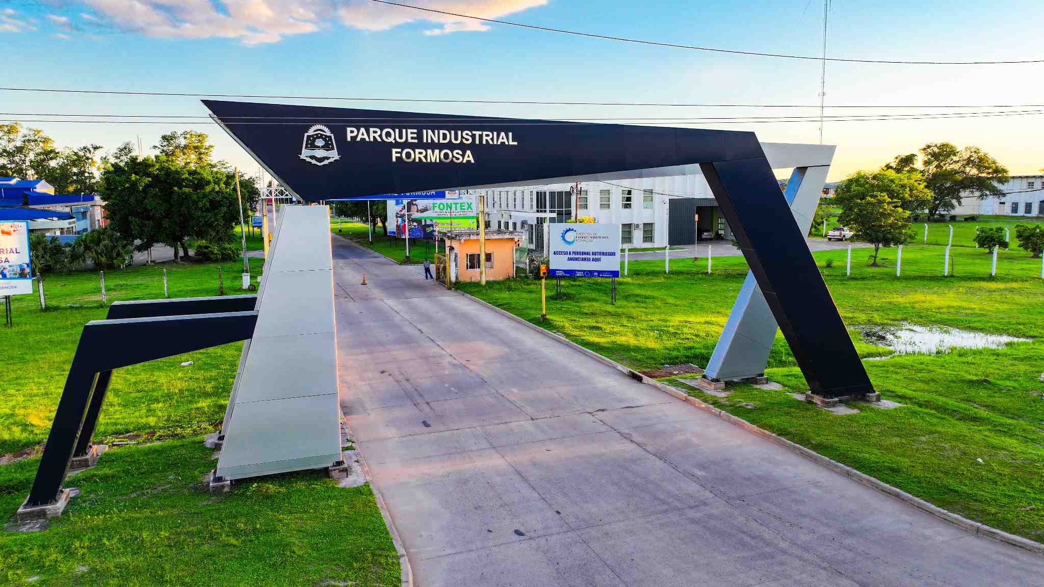 La empresa sumó más de 300 m² a su planta para incorporar nueva tecnología y mejorar sus procesos de confección.
