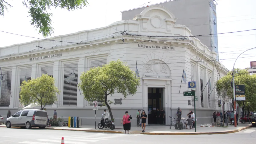 Bancarios en alerta por el posible cierre de las oficinas del Banco Nación en Chaco 1