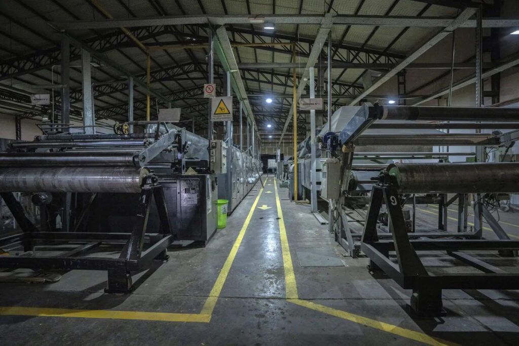 La industria cayó en julio por segundo mes consecutivo y produjo 4,3% menos que en diciembre de 2024