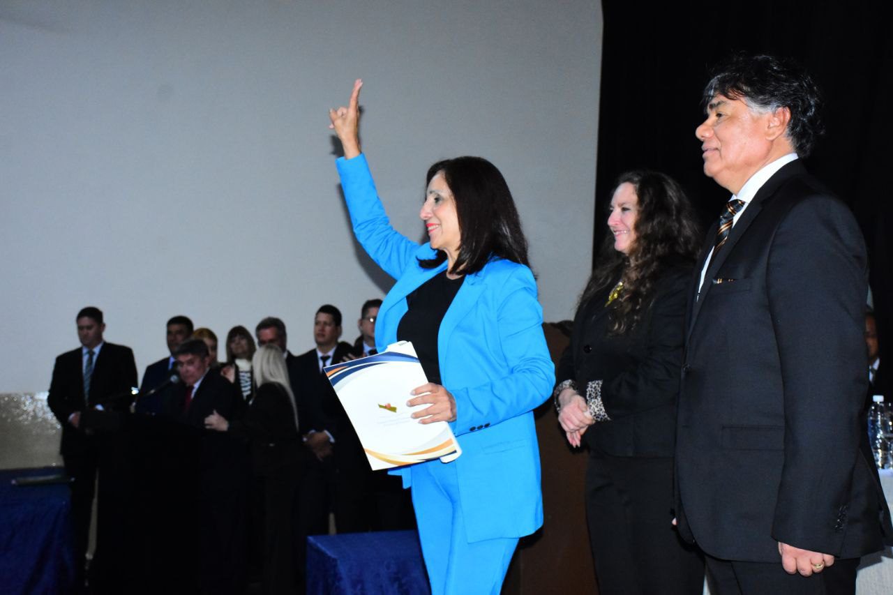 El acto de proclamación se realizó en el Paseo Costanero, con presencia de autoridades provinciales y judiciales.