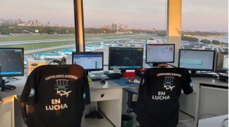 Los controladores aéreos iniciaron un plan de paros escalonados que afectará despegues en aeropuertos de todo el país durante agosto.