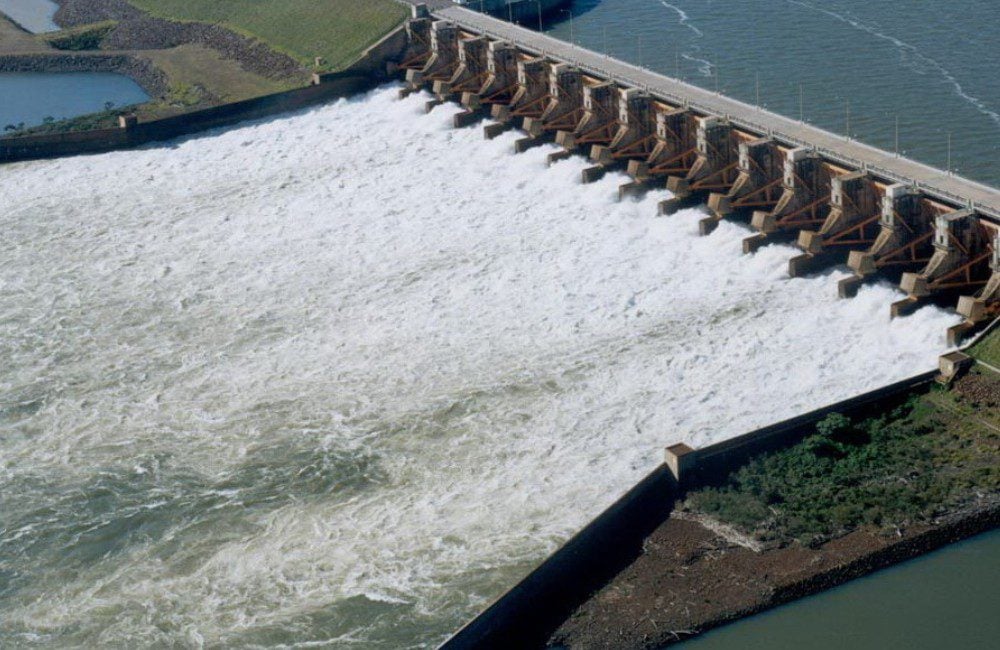Crece la polémica en Misiones ante la intención de construir represas en el río Paraná