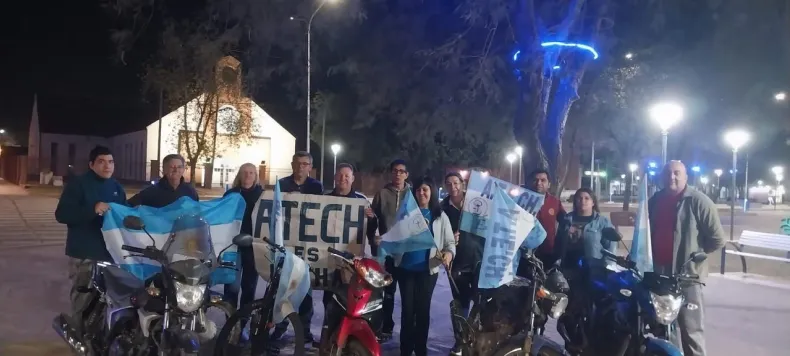 Docentes realizaron caravanas en distintos puntos de la provincia en reclamo por la Cláusula Gatillo