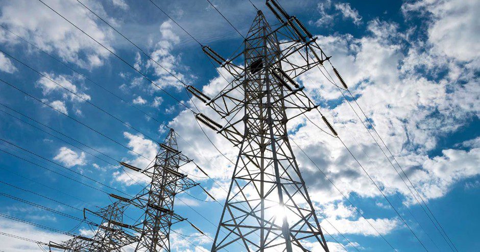 La Interconexión Eléctrica Internacional Clorinda–Guarambaré es un tendido de 220 kV que permitiría sumar hasta 150 megavatios de energía paraguaya al Sistema Argentino de Interconexión (SADI).