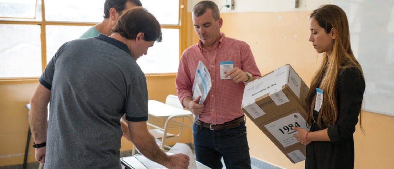 Misiones depositaron el pago a las autoridades de mesa de las elecciones provinciales