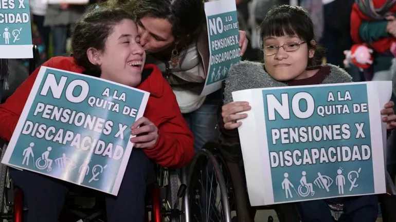 Passalacqua presentó un amparo para restituir las pensiones por discapacidad en Misiones