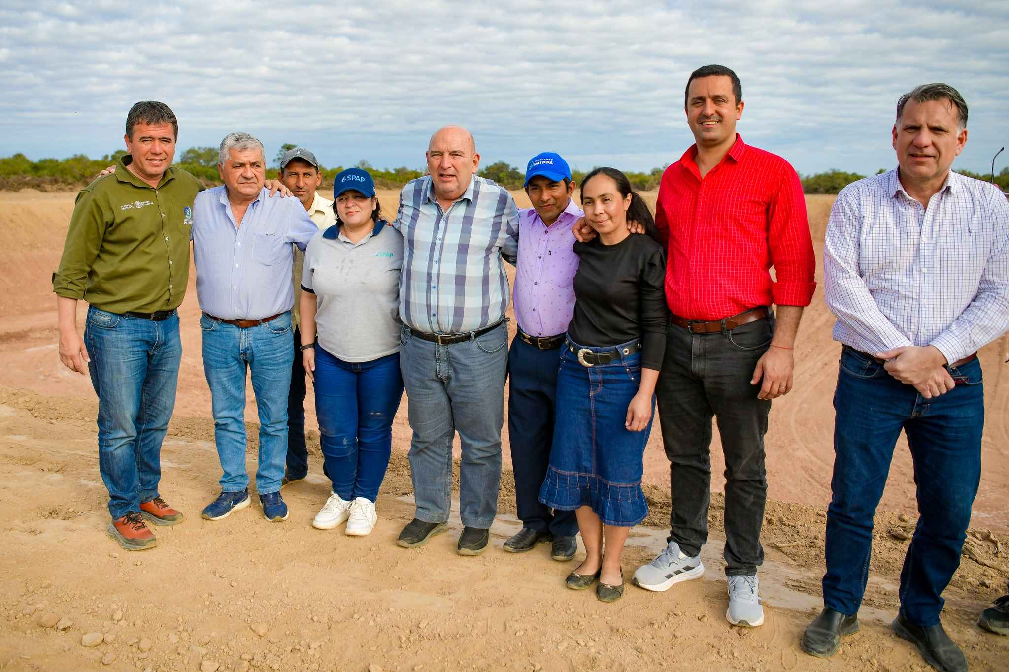 Funcionarios recorren comunidades del oeste formoseño donde avanzan las obras hídricas para prevenir desbordes del río Pilcomayo.