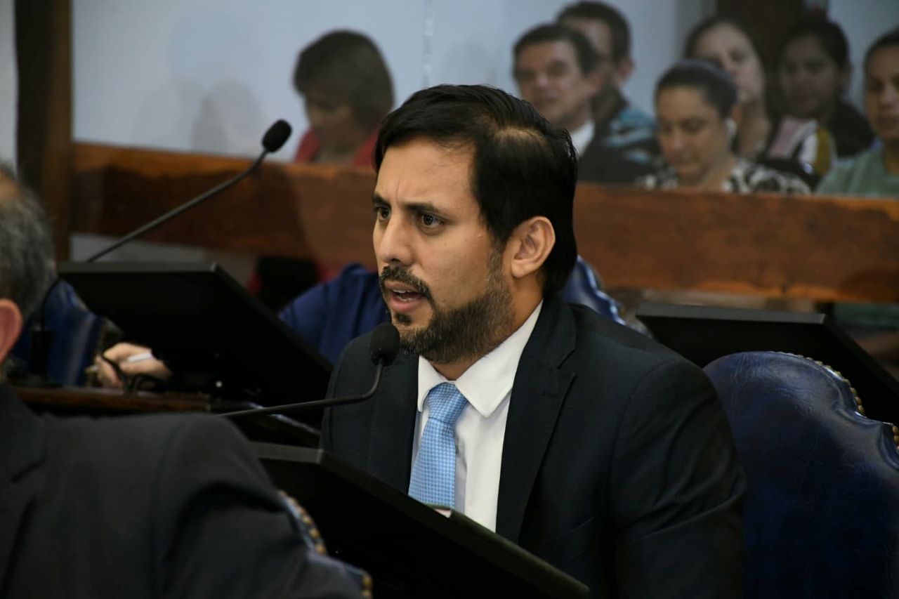 El convencional Rodrigo Vera fue el miembro informante para presentar la nueva Carta Magna. Fuente: Convención Constituyente de Formosa. 