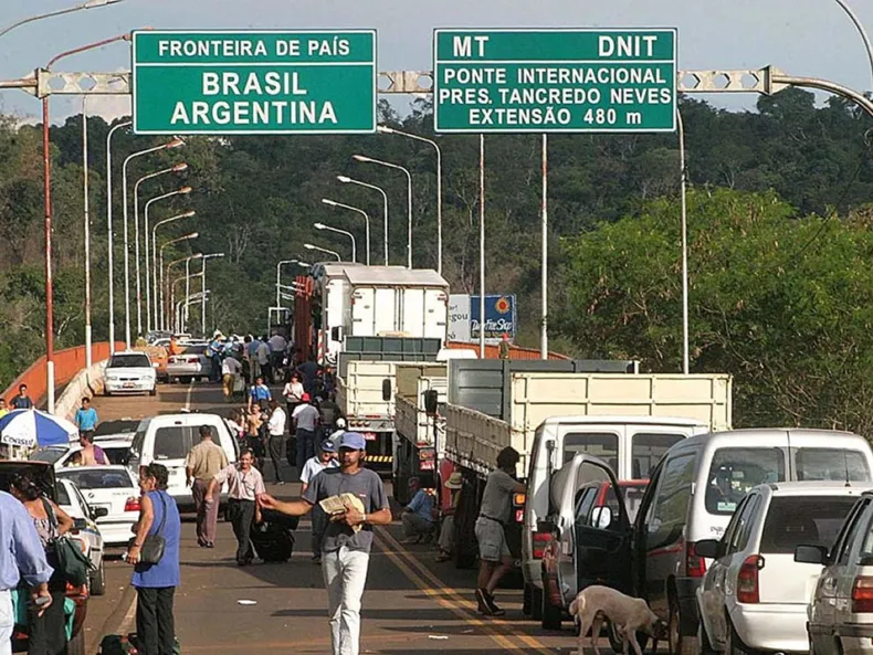 Habrá controles biométricos para los denominados "pasos vecinales" en las fronteras argentinas.