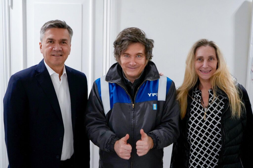 Zdero Milei Quinta Olivos 44