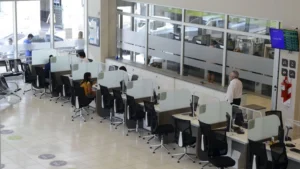 Cuatro días sin bancos ni dólares tras las elecciones conocé los próximos feriados bancarios