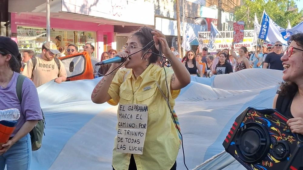 Florencia Aguirre es diseñadora gráfica e irrumpe en la escena política con su candidatura para las elecciones del 26 de octubre.