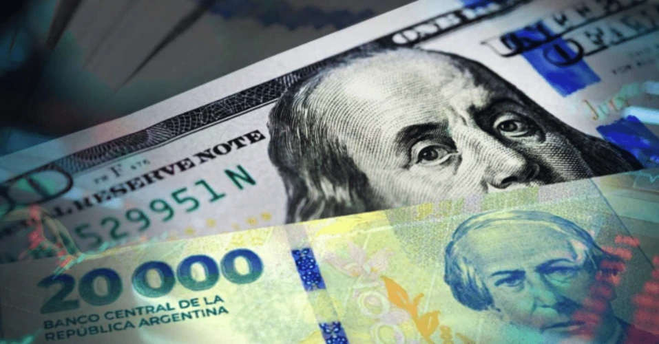 Tras la baja de ayer, el dólar oficial sube otra vez y ya superó los 1.500