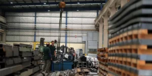 industria milei agosto