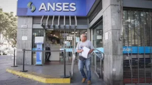 ANSES anunció fechas de pagos de jubilaciones en diciembre. Foto: TN.