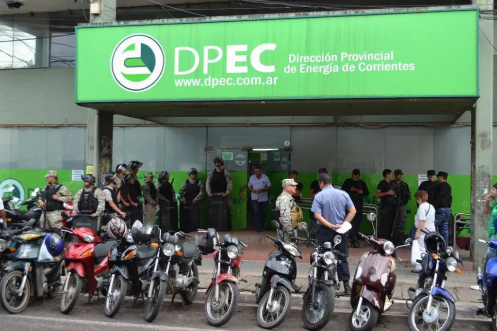 Sede de la DPEC en Corrientes. Foto: Época.