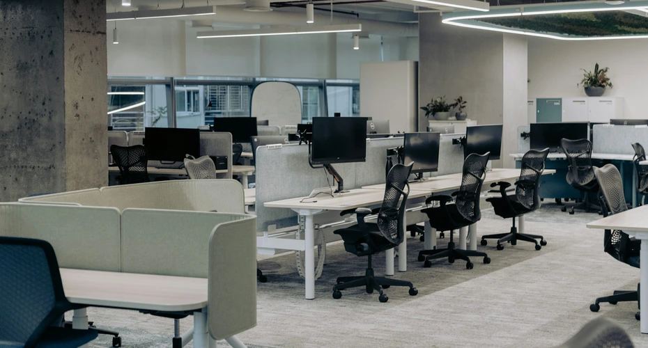 Desde que asumió Milei, se perdieron 276.000 puestos de trabajo registrados y cerraron casi 30 empresas por día