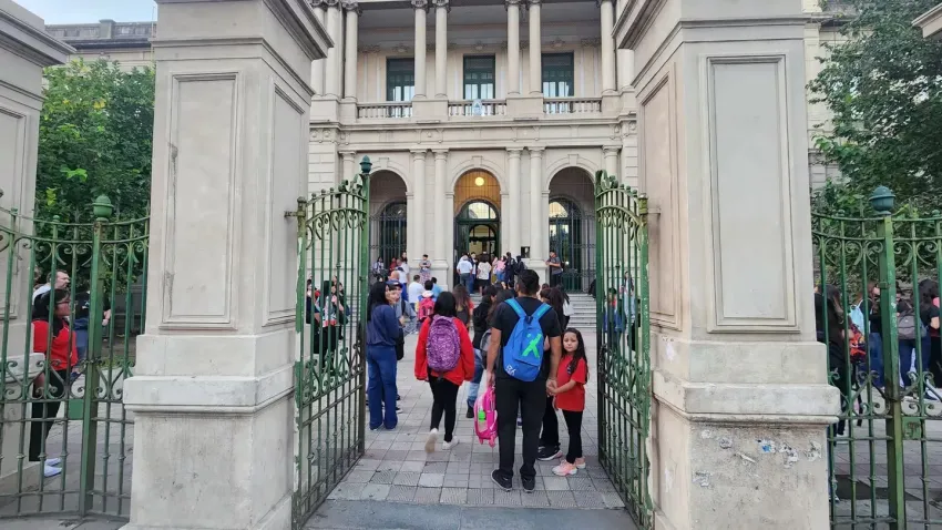 Fin de clases en Corrientes. Foto: Época.