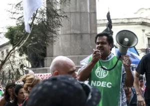 Trabajadores de ATE INDEC se manifiestan y advierten por distorsiones en mediciones oficiales.