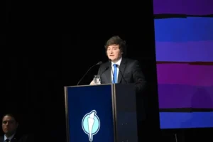 Milei en el Congreso del Club de la Libertad. Foto: Municipalidad de Corrientes.