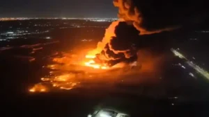 Una impactante explosión en el polo industrial de Ezeiza provocó un incendio que afectó varias plantas hay 20 heridos