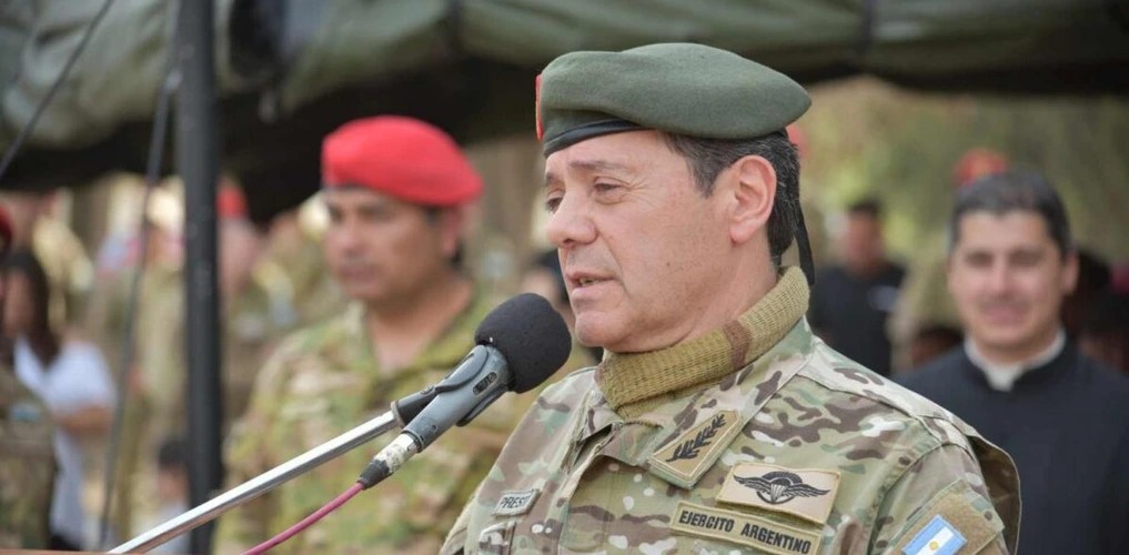 El Gobierno renovó la conducción de las Fuerzas Armadas tras la propuesta del futuro ministro Carlos Presti.