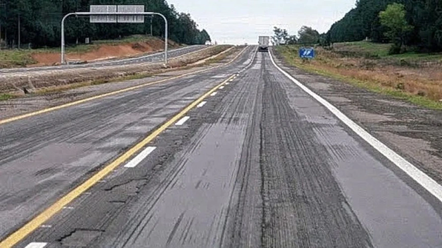 Misiones gestiona fondos propios y apoyo del BID para recuperar rutas nacionales paralizadas por la falta de inversión del Gobierno nacional.