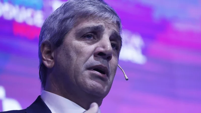 Caputo busca aprobar el Presupuesto sin cambios antes del 9 de enero, fecha de un nuevo vencimiento de deuda.