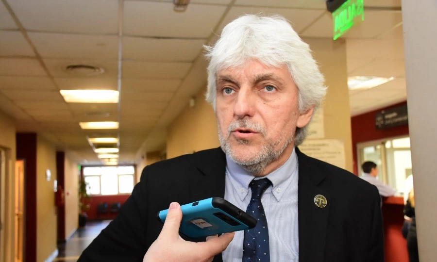 El abogado Jorge Pessolano detalló diferencias físicas y de vestimenta entre Xiomara y la joven del video.