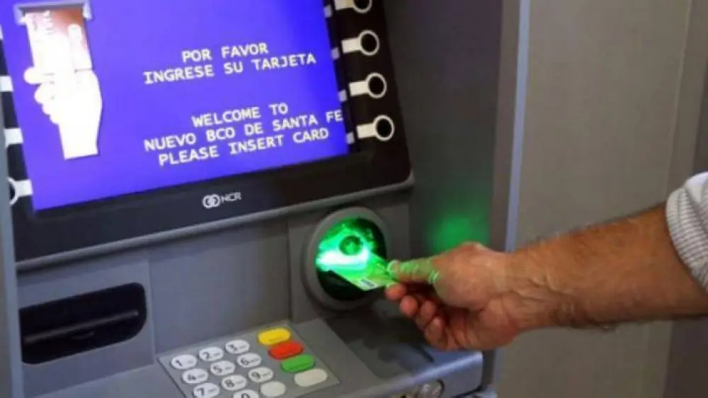 El pago escalonado por DNI incluye a activos y pasivos, con acreditación anticipada por cajero para algunos tramos.