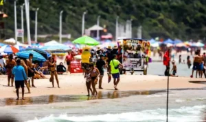 El último informe del Instituto de Medio Ambiente de Santa Catarina (IMA) confirmó que el 34,23% de los puntos monitoreados en el litoral del estado no son aptos para el baño. Foto: Gentileza.