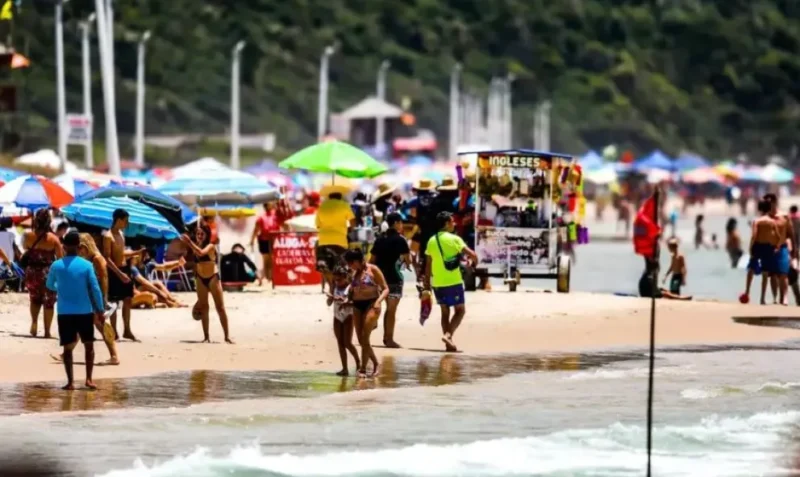 El último informe del Instituto de Medio Ambiente de Santa Catarina (IMA) confirmó que el 34,23% de los puntos monitoreados en el litoral del estado no son aptos para el baño. Foto: Gentileza.