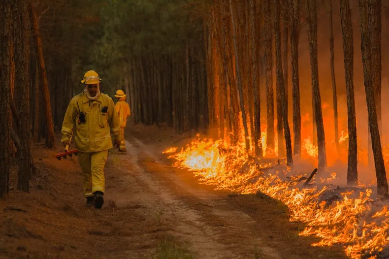 El endurecimiento de las restricciones se da en un contexto climático adverso. Foto: Redes oficiales de Juan Pablo Valdés.