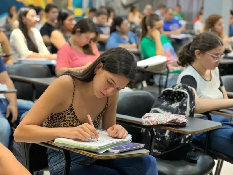 Algunas carreras no aparecen en el sistema y dejan estudiantes fuera del beneficio.