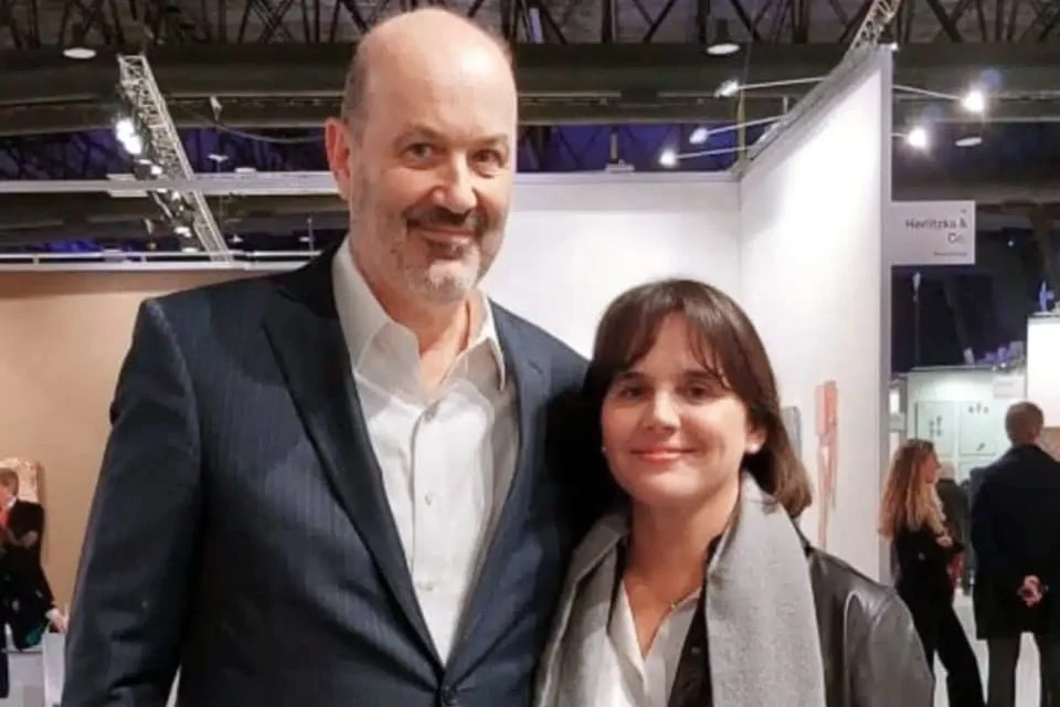 Cancillería contrató por un monto millonario a la esposa de Sturzenegger para dar cursos en inglés